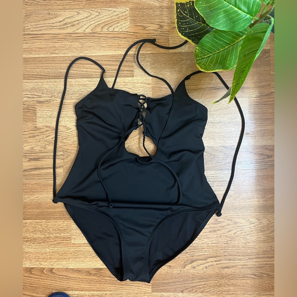 Venus Black One-Piece Swimsuit